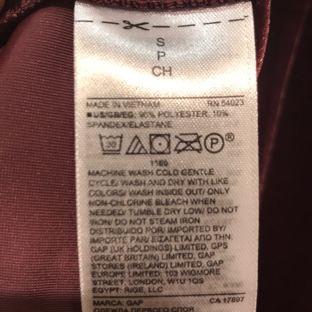 GAP velvet plum sleeveless top - Picture 5 of 5